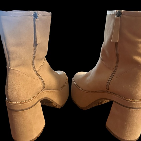 NWOB Free People Montreal Platform Boots (light tan Suede) $298 - Picture 2 of 16
